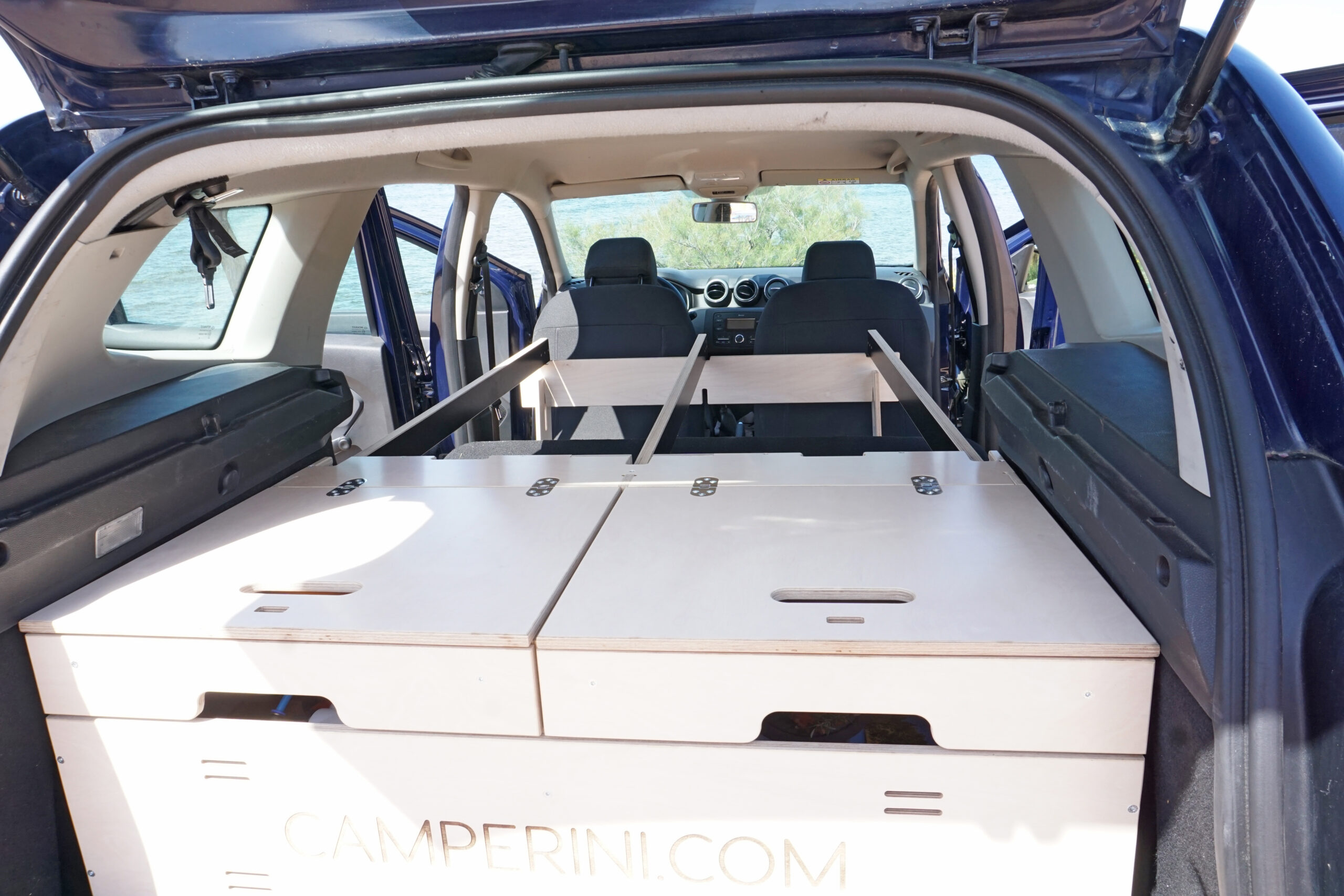 Kit di camperizzazione per Dacia Duster, Camping Box Damme Van Modello Midi